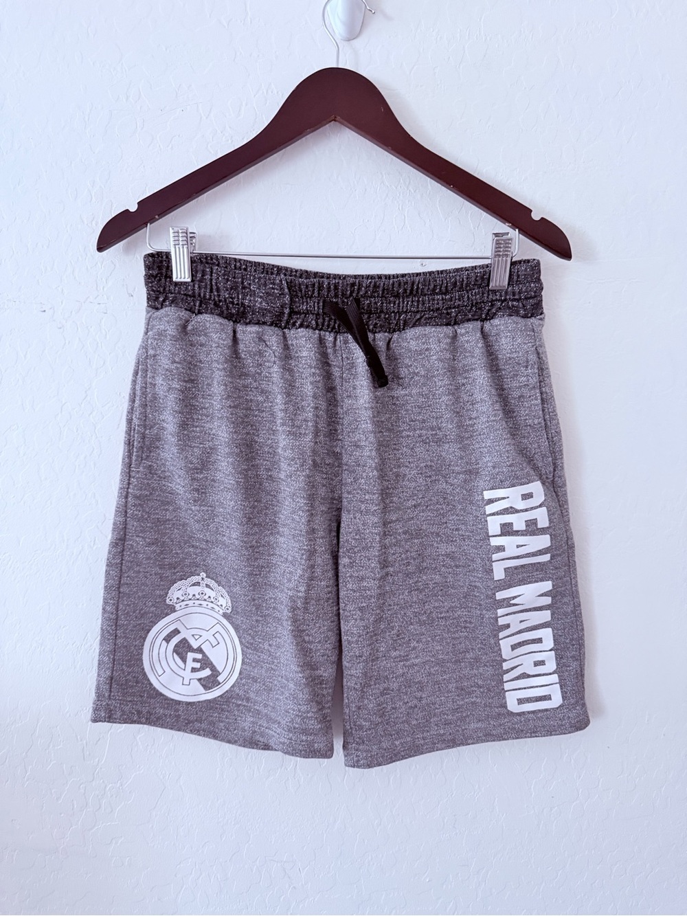 Real Madrid 100% Madridista Gray Sweat Shorts Size Small